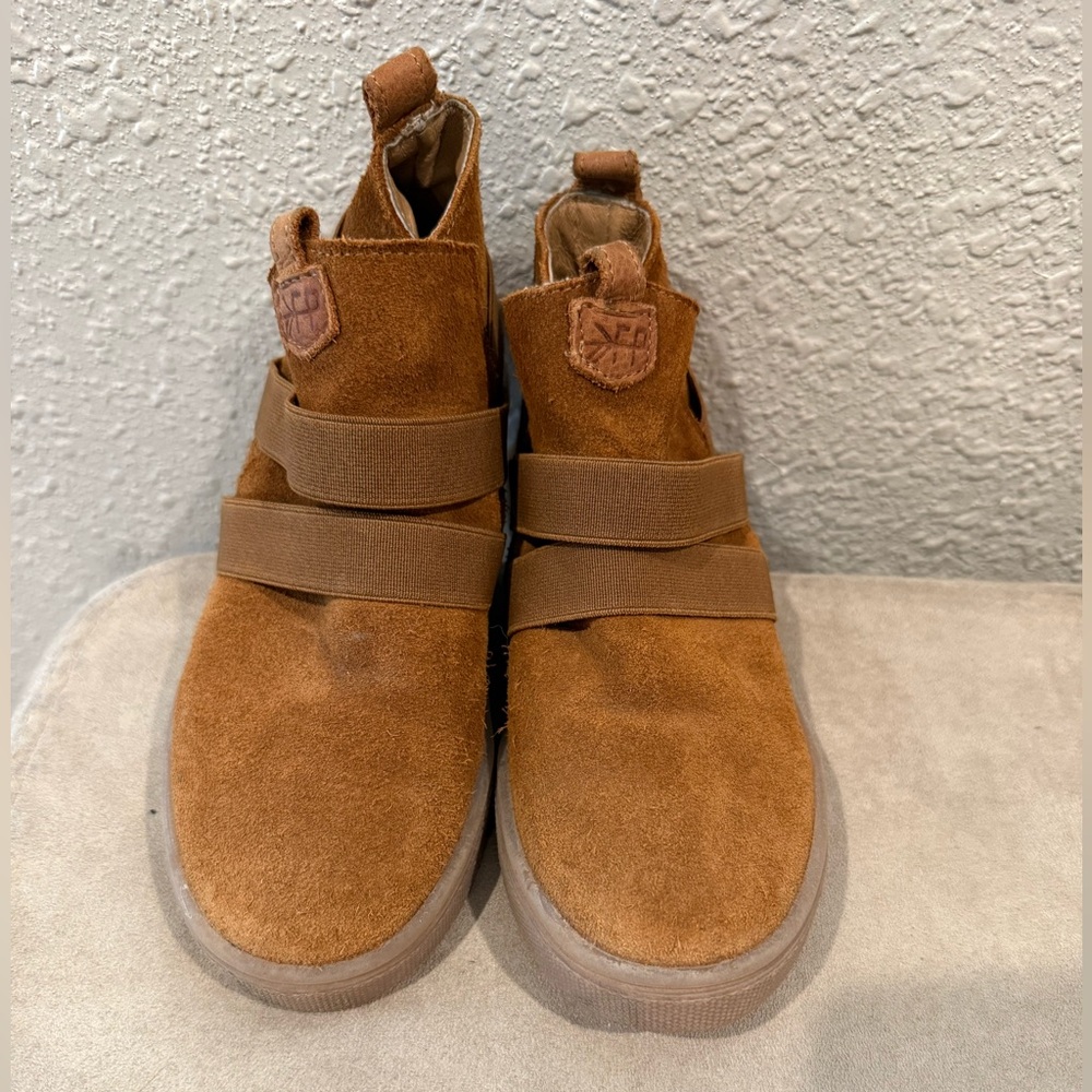 Freshly Picked Brown Kids Boots Size 13